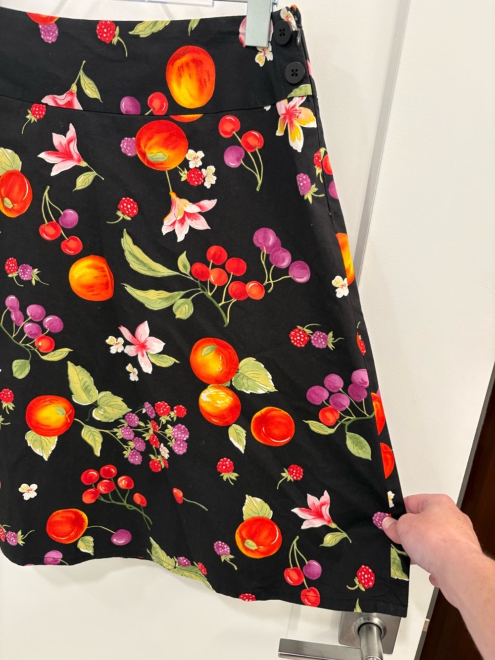 Vintage Y2K Black Rafaella Fruit Flower Print Novelty A-line Skirt Size 10 - Picture 3 of 9